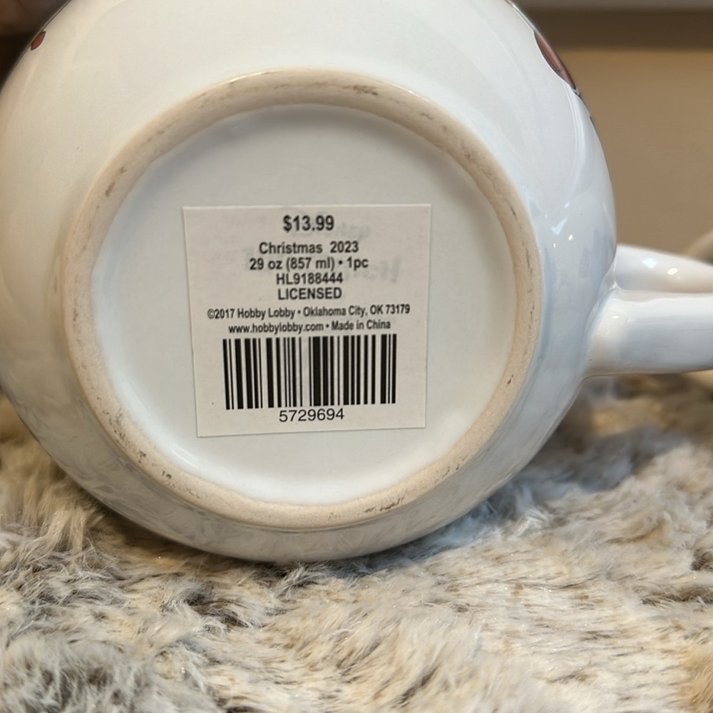 Disney Stitch Ceramic 2 Soup Mugs & Holiday socks - Picture 5 of 11